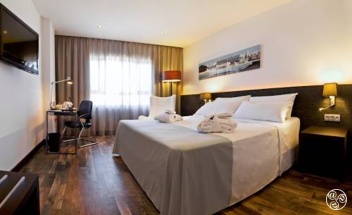 Hotel Cádiz Paseo del Mar, Affiliated by Meliá © Michelle Chaplow