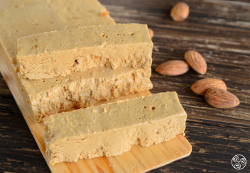 One of Andalucia´s most popular Christmas sweets, Almond turrón is an almond nougat made with local almonds and honey© istockphoto