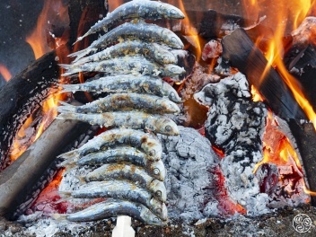 Espeto is a traditional way of cooking freshly-caught sea fish, most often sardines. © Michelle Chaplow