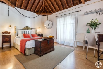 Different rooms at Gar Anat Hotel Boutique ©Booking.com/Gar Anat Hotel Boutique