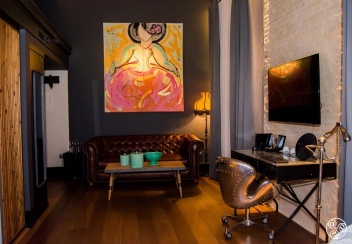 Contemporary and uniquely designed room © Booking.com / Hotel Lobby Room Sevilla