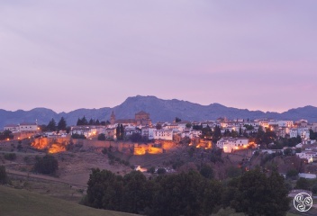 It is well worth staying over in Ronda and enjoying the fabulous sunsets and sunrises over the valley. © Michelle Chaplow