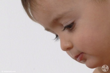 Andalusian customs for feeding your baby © Michelle Chaplow