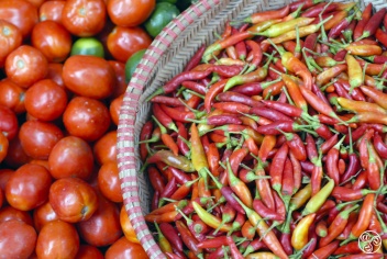 The Markets of Andalucia are a great pace to stock up on well priced, fresh organic fruit and vegetables © Michelle Chaplow