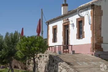 Road workers' houses - Casillas de peones camineros © Michelle Chaplow