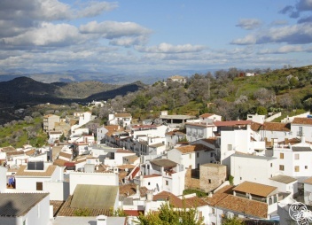 The village of Guaro © Michelle Chaplow
