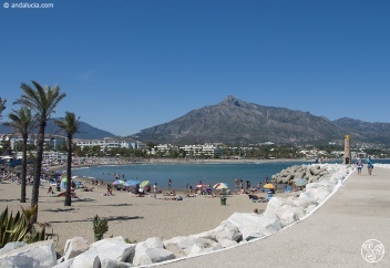 The beach of Puerto Banus © Michelle Chaplow
