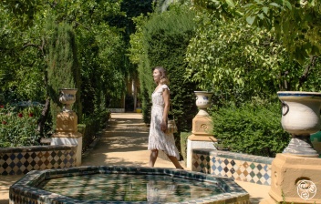 Strolling around the gardens of Palacio de Dueñas, Sevilla © Michelle Chaplow