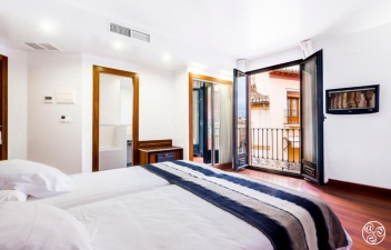 Monjas del Carmen (c) Booking.com