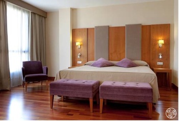 NH Ciudad de Almeria© Michelle Chaplow