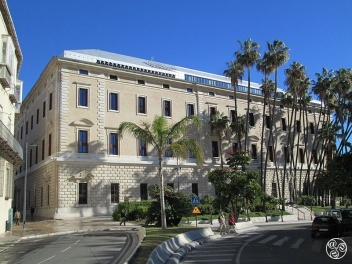 Palacio de la Aduana © TYK / Wikimedia