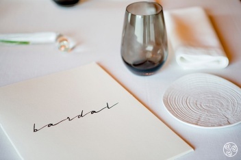 Chic minimalist design ©Restaurante Bardal