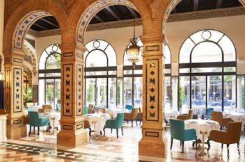 Hotel Alfonso XII © Michelle Chaplow