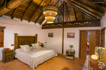 Beautiful, private rooms © Booking.com | Ardea Pupurea
