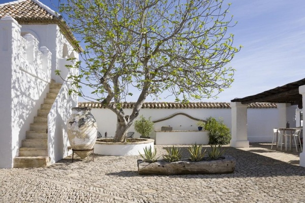 Traditional, bright and rustic style cortijo © Booking.com / Cortijo El Guarda