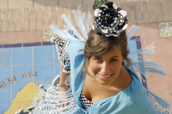 Dancing Sevillanas during the Feria de Sevilla © Michelle Chaplow