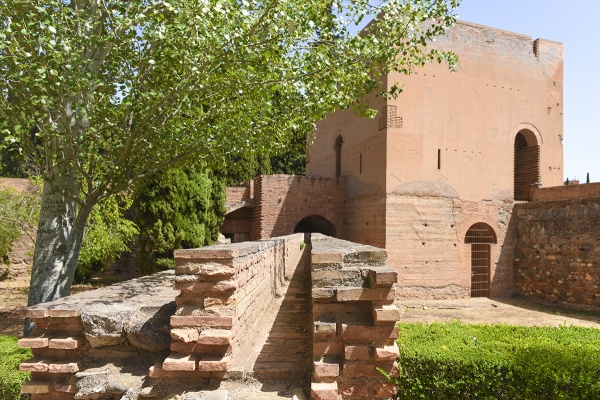 Remnant of the palace aqueduct in the upper Alhambra © Michelle Chaplow