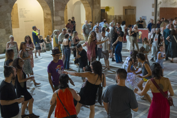 Andalucia Pueblos Blancos Music Festival dancing in The plaza Carlos III, Cortes de la Frontera © Michelle Chaplow