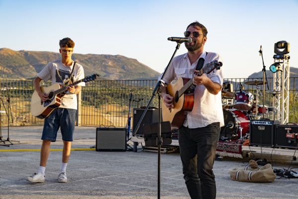 Andalucia Pueblos Blancos Music Festival Robin Mordecai. accompamied by Diego Castillo-Olivares