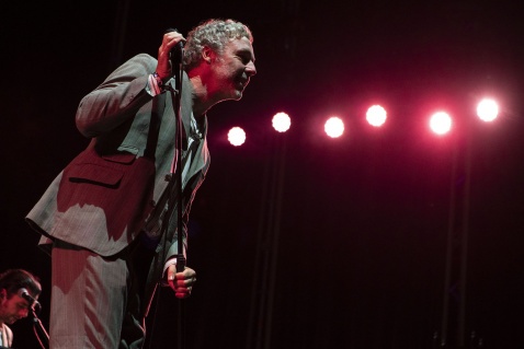 Baxter Dury bringing a fusion of Brit-pop, New Wave and spoken word. © Oscar L Tejeda
