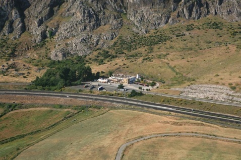 View of Hotel La Yedra and scenic Andalusian roads © Booking.com/Hotel La Yedra