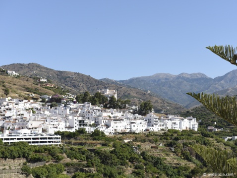 Torrox pueblo, just drenched in sunshine  © Michelle Chaplow