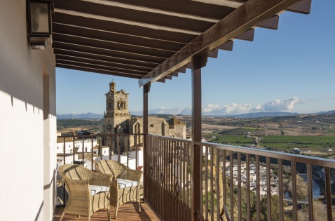The private balconies of the Arcos de la Fronera Parador © Michelle Chaplow