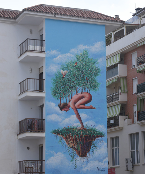 Estepona Murals  - Nurture by artist Samantha Jordaan © Michelle Chaplow