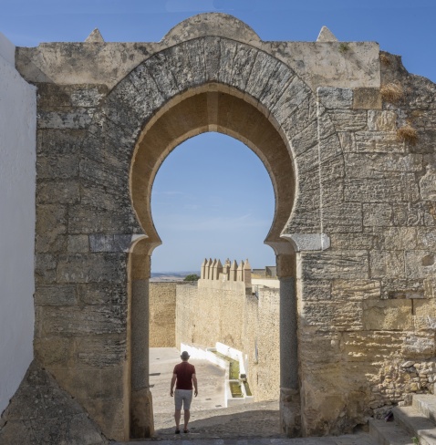 Arco de la Pastora (Arch of the Shepherdess), Medina Sidonia © Michelle Chaplow