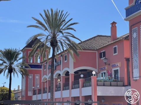 Plaza Mayor shopping center © Michelle Chaplow