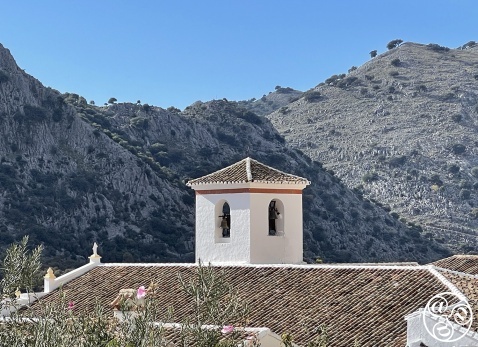 The Church of San MIguel - La Iglesia San Miguel Arcángel 