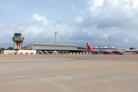 Almeria Airport apron AENA