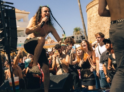 Ben Yart ' kid from Mendillorri in Pamplona' on the 'El Torrejon' stage in La Cala de Mijas. © Judith Naess