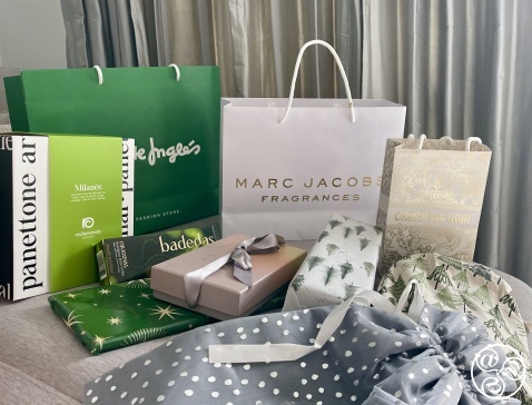 Christmas shopping in Andalucia, you will find a good range of national and international brands