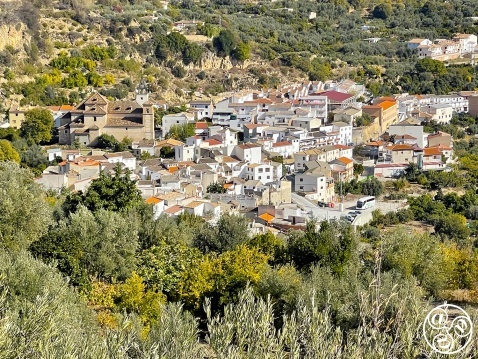 Albuñuelas, nestled in a valley with is ideal for walking and the cultivation of crops © Michelle Chaplow