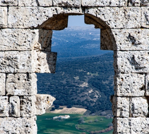 The impressive stone build arches offer postcard views to rural Andalucia © Michelle Chaplow