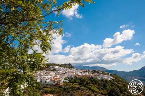 Walking in and around the beautiful village of Gaucin  © Michelle Chaplow
