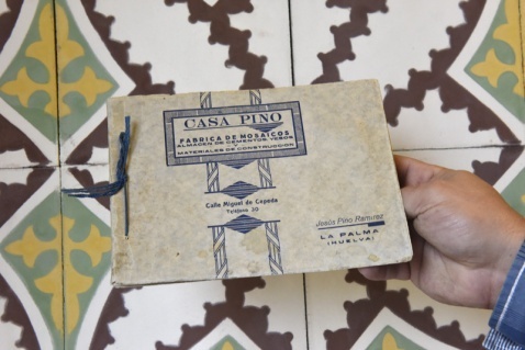 1917 - 2017 100 years making Cement tiles © Michelle Chaplow