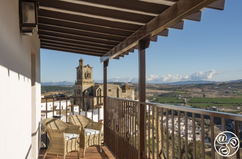 The private balconies of the Arcos de la Fronera Parador © Michelle Chaplow