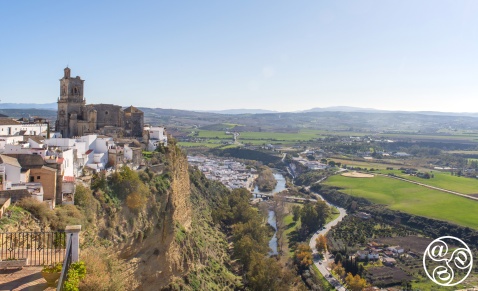 One of Andalucia's most dramatically positioned pueblos blancos (white villages)  © Michelle Chaplow