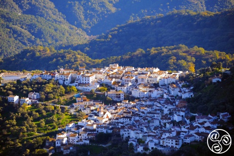 The village of Benarraba, beautifully nestled in the Serrania de Ronda © Michelle Chaplow
