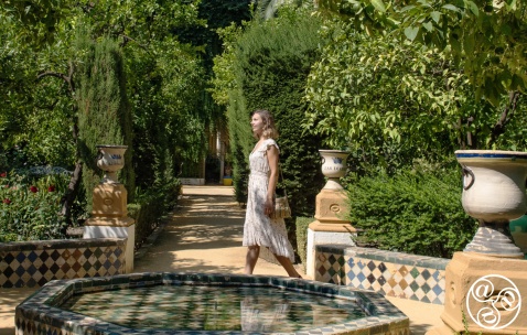 Strolling around the gardens of Palacio de Dueñas, Sevilla © Michelle Chaplow