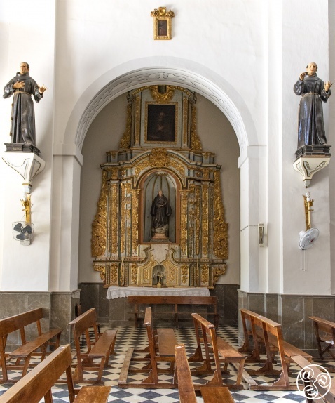 Parroquia de Nuestro Salvador Albuñuelas, Plaza de Gracia © Michelle Chaplow