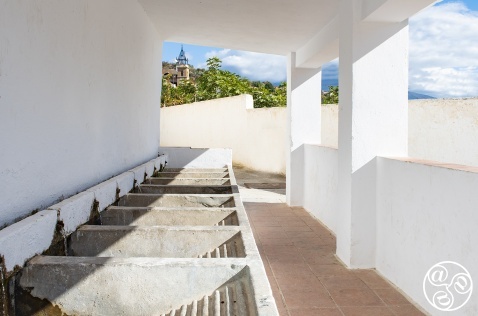 Tio Bayo lavadero (public washing basins) © Michelle Chaplow