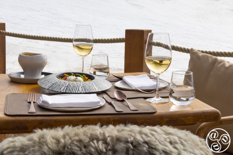  On-mountain dining at the Hotel Maribel © Michelle Chaplow