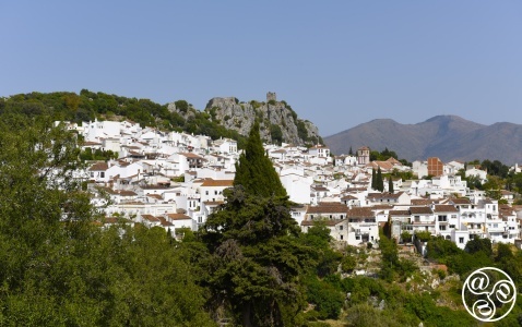 The enchanting white village of Gaucín, home to artist Sian Faber, where traditional charm meets creative inspiration © Michelle Chaplow