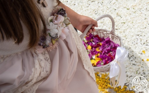 Children who have recently received their First Communion take part in the Corpus Christi procession, which is a very special family event. Children who have recently received their First Communion take part in the Corpus Christi procession, which is a very special family event. © Michelle Chaplow