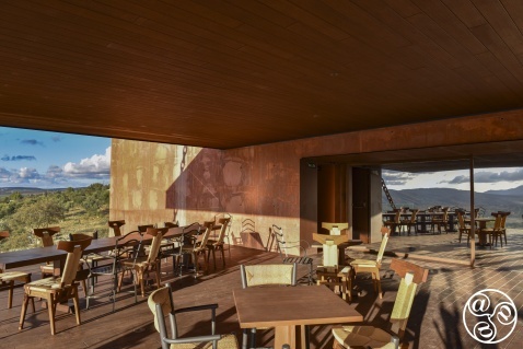  This level seems to float above the landscape, offering panoramic views of the Sierra de Grazalema and the Serranía de Ronda. © Michelle Chaplow