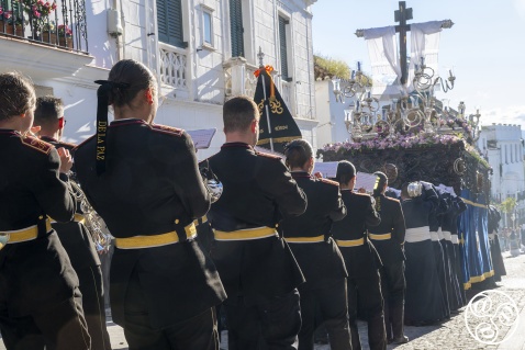 The marching Brass band plays a wide range of tunes to suit the moment, generally mournful and wailing when accompanying Jesus © Michelle Chaplow