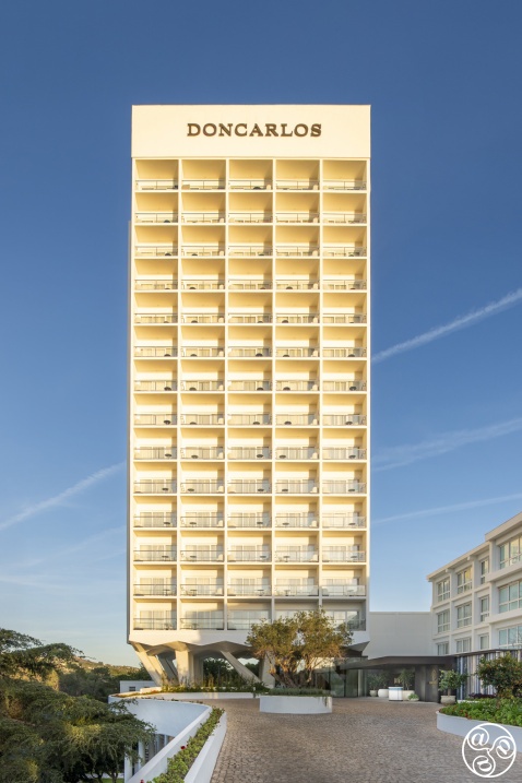 The Iconic Don Carlos Tower © Michelle Chaplow